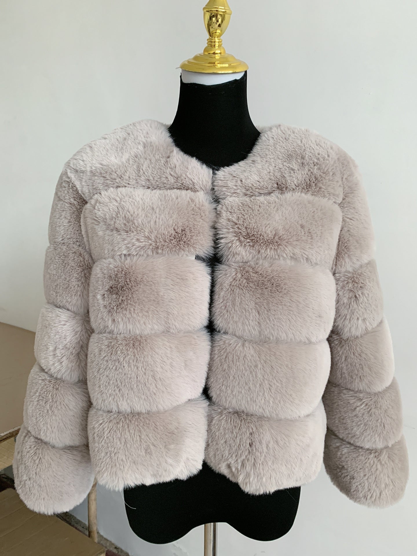 Warm Leisure Stitching Women's Faux Fox Coat